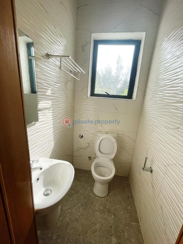 Flamboyant 4 bedrooms terrace duplex with swimming pool &bq - 19 4 bedroom Terrace For Sale Banana Island Ikoyi Lagos - 19