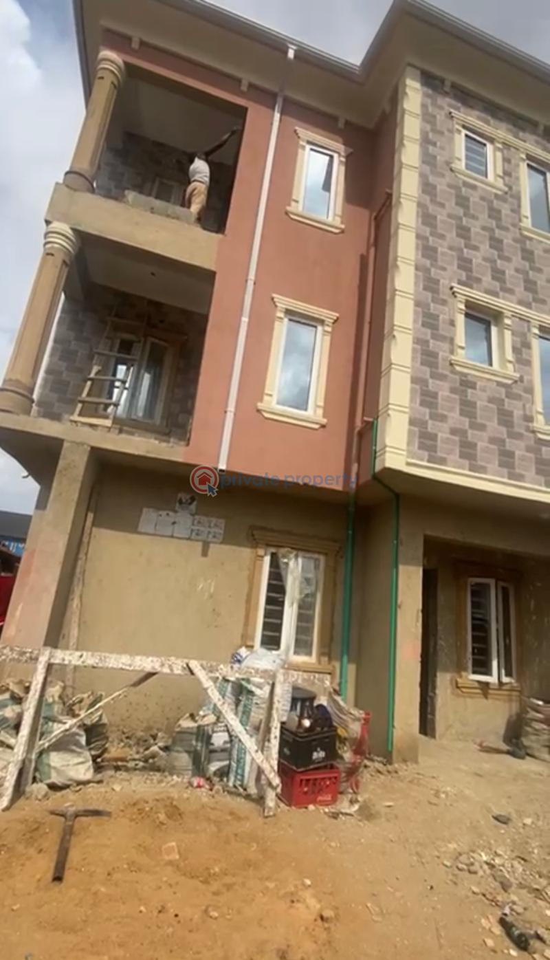 3 bedroom Block Of Flats For Rent Shomolu Gbagada Lagos