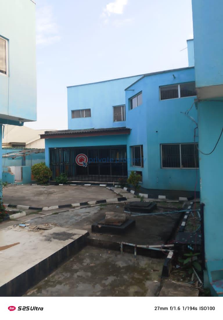 5 bedroom Office For Rent Omole Phase 1 Ojodu Lagos - 0