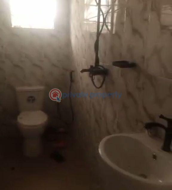 1 bedroom Mini Flat For Rent Ijesha Surulere Lagos - 3