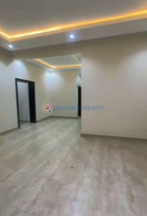 2 bedroom Block Of Flats For Rent Adelabu Surulere Lagos - 1