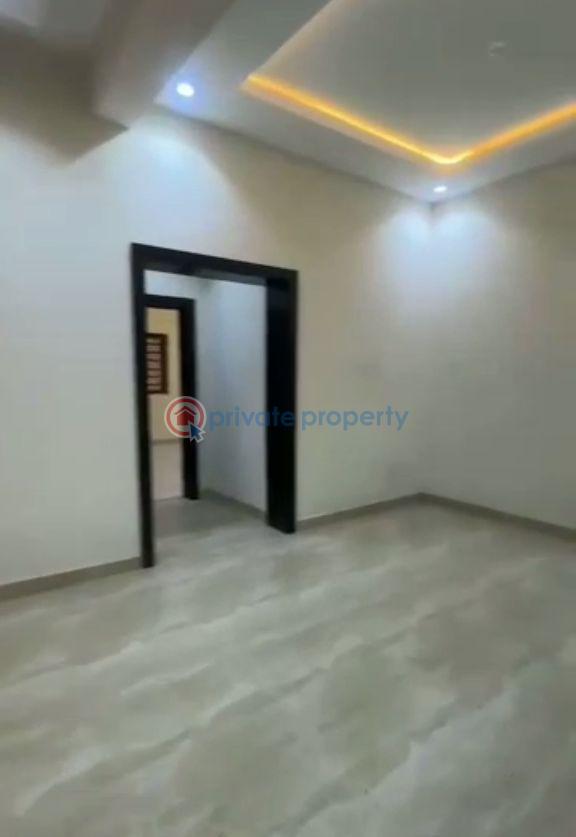 2 bedroom Block Of Flats For Rent Adelabu Surulere Lagos - 6