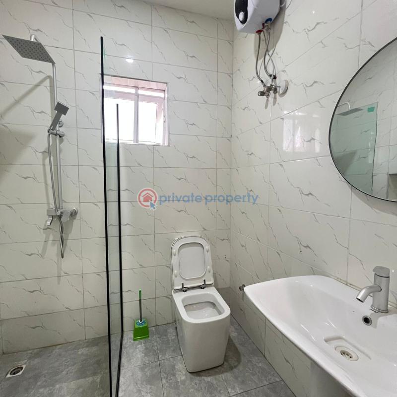 2 bedroom Block Of Flats For Rent Ilasan Lagos Island  - 4