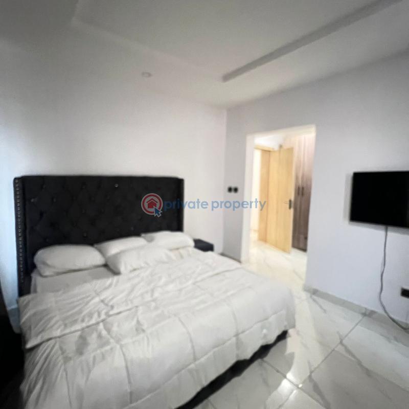 2 bedroom Block Of Flats For Rent Ilasan Lagos Island  - 3