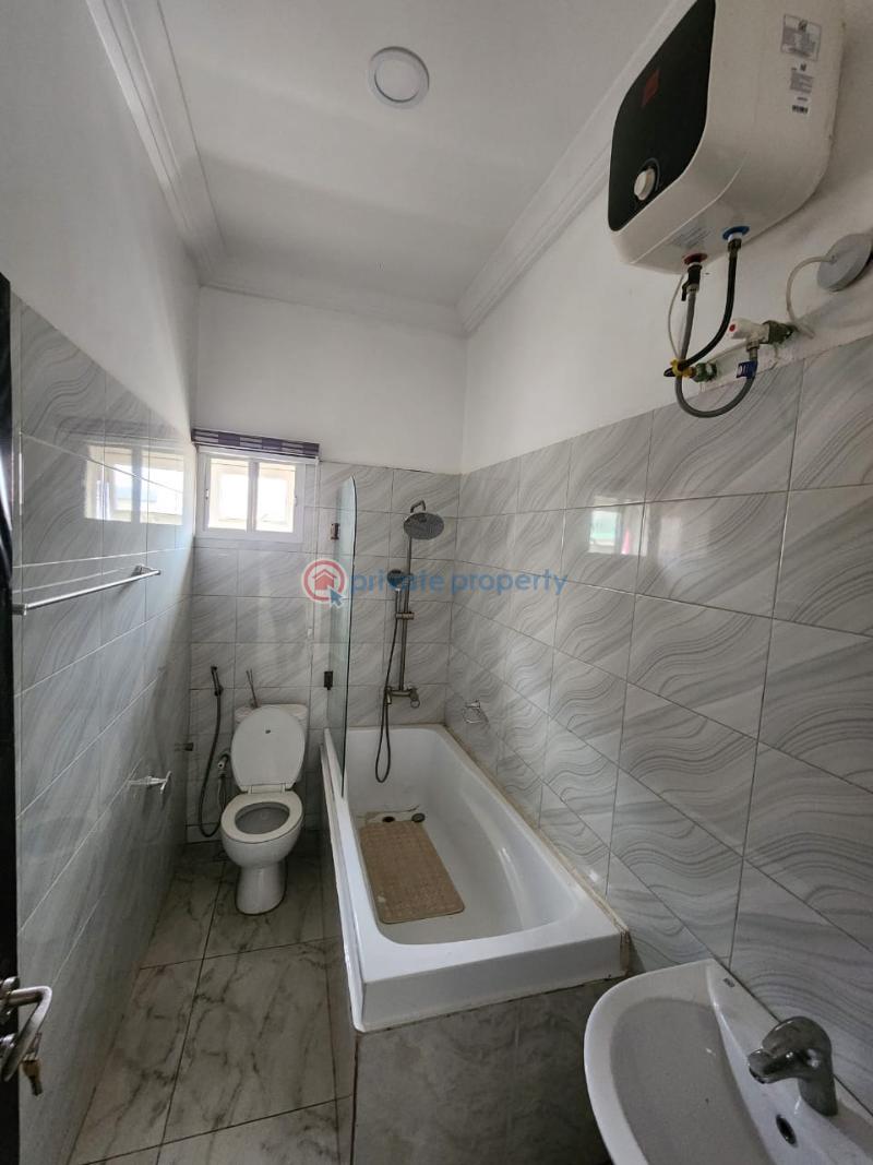 3 bedroom Block Of Flats For Rent Onireke Jericho Gra Ibadan Oyo - 6