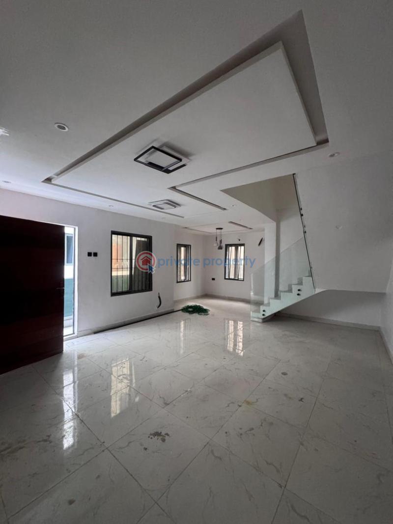 4 bedroom Maisonette For Rent Lekki Phase 1 Lagos - 0