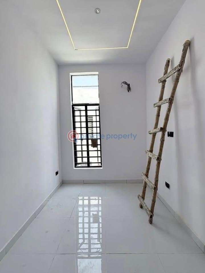 4 bedroom Semi detached Duplex For Rent Lekki Ikota Lagos Ikota Lekki Lagos - 3