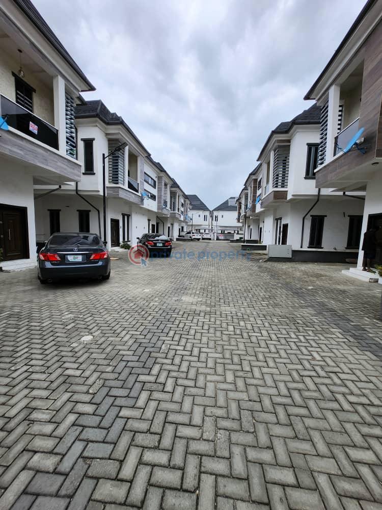 4 bedroom Semi detached Duplex For Rent Royal Pine Estate Gate 3 Lekki Phase 2 Lagos - 0