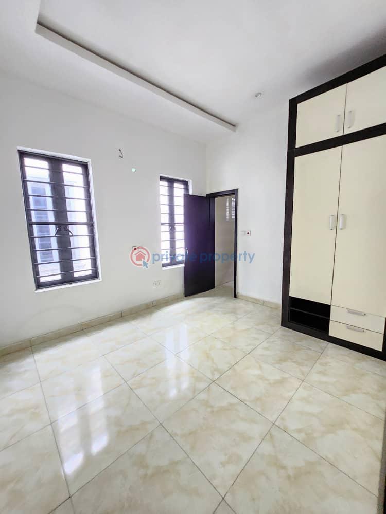 4 bedroom Semi detached Duplex For Rent Royal Pine Estate Gate 3 Lekki Phase 2 Lagos - 3