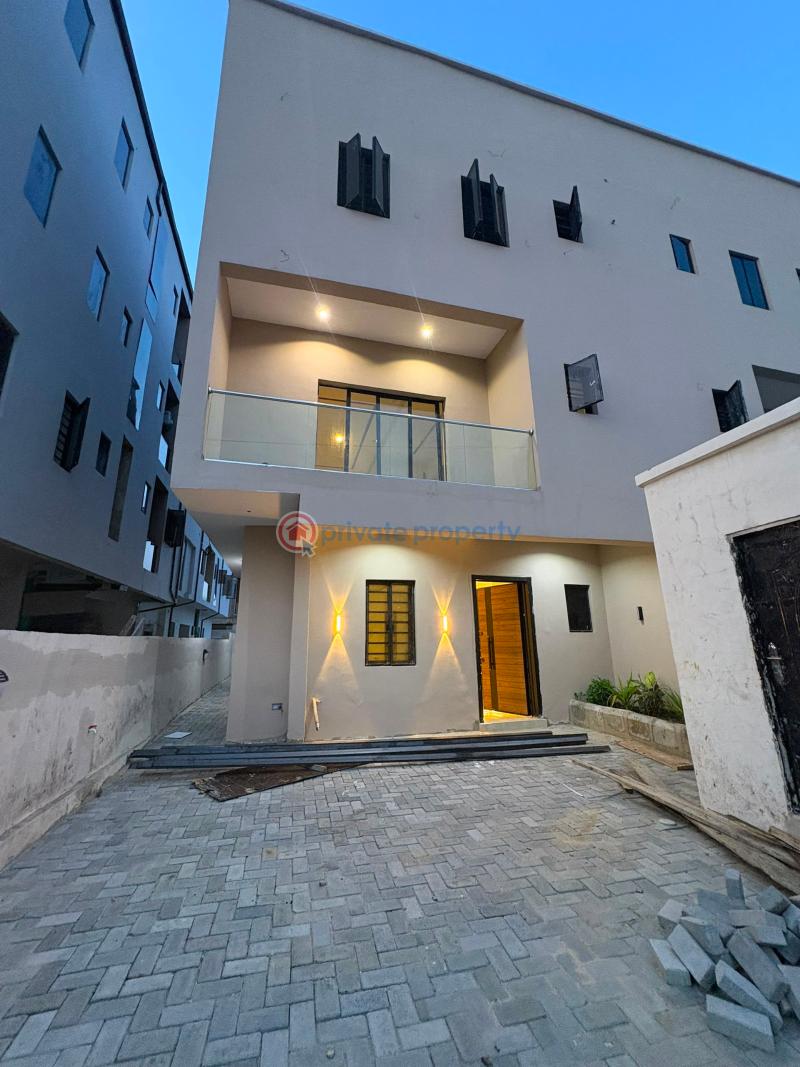 4 bedroom Block Of Flats For Rent Ologolo Lekki Lekki Lagos - 0
