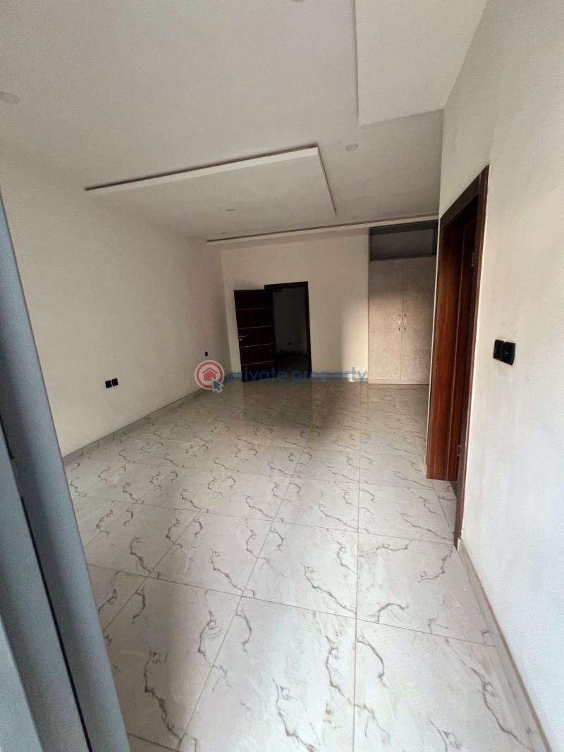 4 bedroom Block Of Flats For Rent Mobi Road, Ajah Ajah Lagos - 9