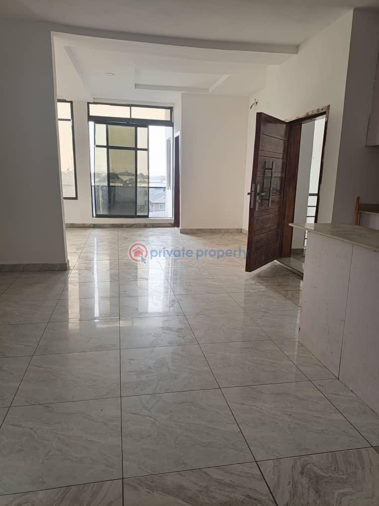 3 bedroom Block Of Flats For Rent Ologolo Lekki Lekki Lagos - 2