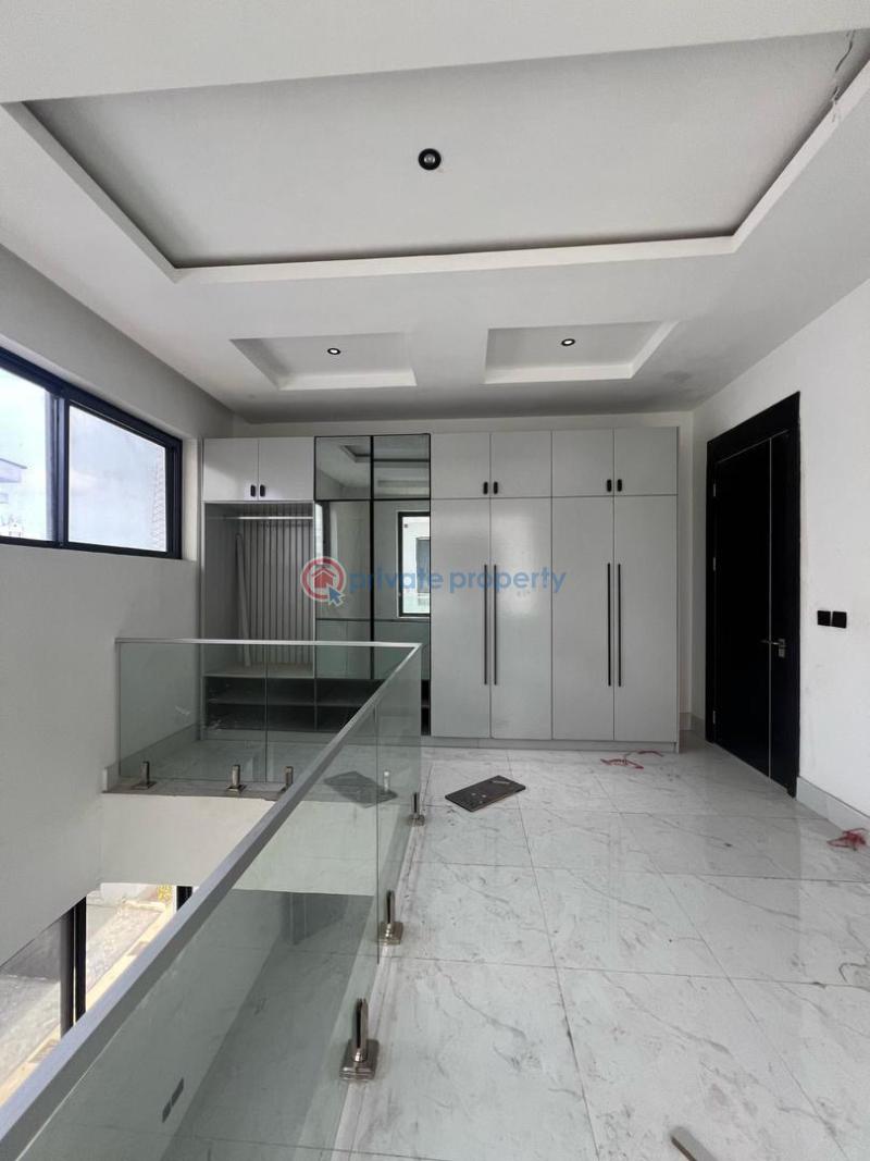 For rent : well finished  4 bedroom terraced   duplex with pool & gym with bq - 11 4 bedroom Terraced Duplex For Rent Ikoyi South West Lagos - 11