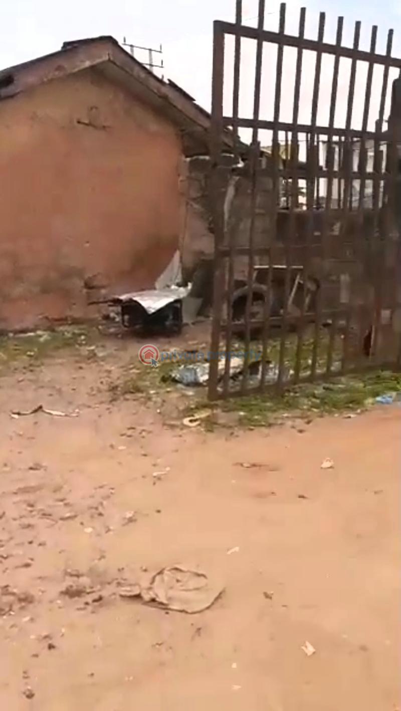 Mall/Complex/Plaza For Sale Opposite Nta, Along Aduwawa Rd. Benin City, Benin Edo - 2