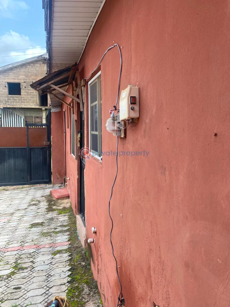 1 bedroom Block Of Flats For Sale Alogi Obantoko Somorin Abeokuta Ogun - 4