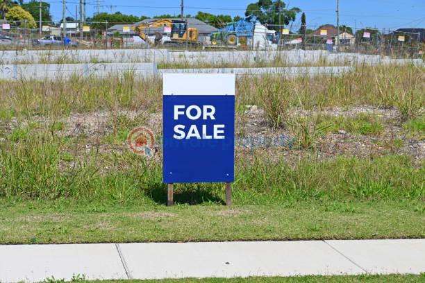 For sale 12000sqm waterfront land Land For Sale Slightly Off Admiralty Way Lekki Phase 1. Lekki Phase 1 Lagos
