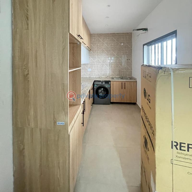 2 bedroom Maisonette For Sale Surulere Lagos - 8