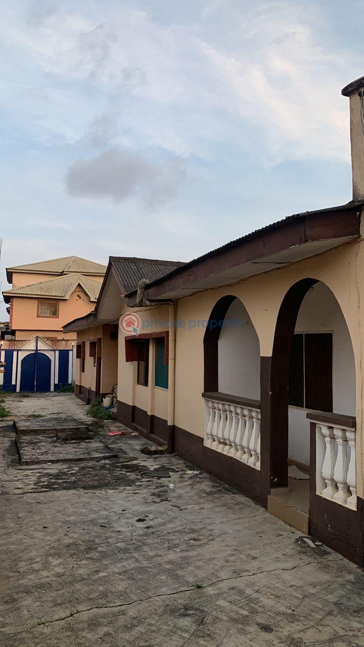 3 bedroom Bungalow For Sale Abesan Estate Ipaja Lagos - 5