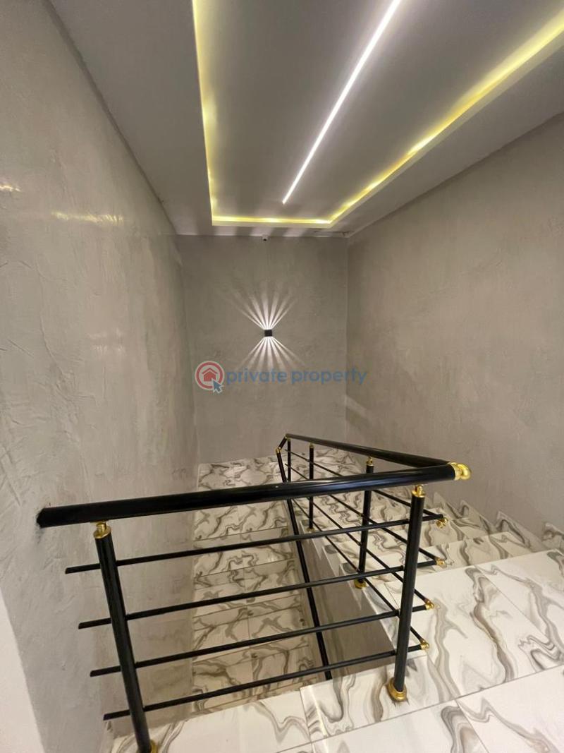 4 bedroom Duplex For Sale Emmanuel Estate, Nihort, Jericho Extension Idishin Ibadan Oyo - 3