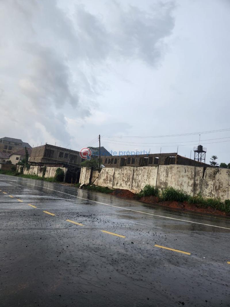 For sale 2702sqm of land - 0 Land For Sale Gsm Crescent, Agodi Gra, Agodi Ibadan Oyo - 0