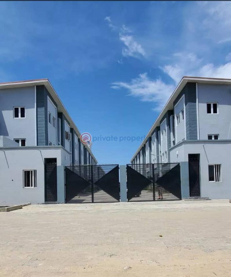 2 bedroom Block Of Flats For Sale New Road Alpha Beach In A Mini Estate Lekki Lagos - 2