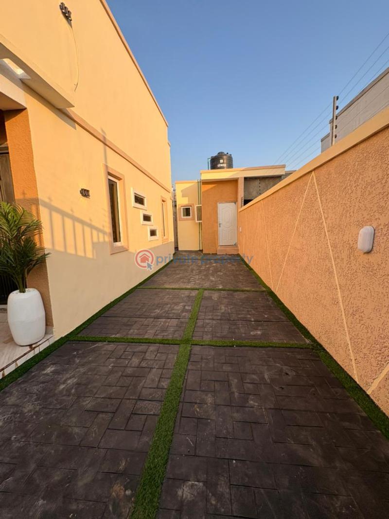 House For Sale Location: Harmony Estate, Eleyele – Ologuneru, Ibadan Ibadan Oyo - 3