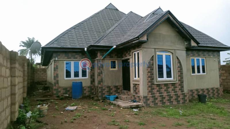 House For Sale At Onikoko, Apete/akufo Road. Ido Local Ibadan Oyo - 0