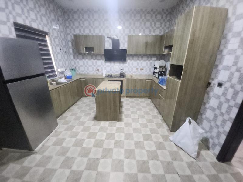 3 bedroom Detached Bungalow For Sale Thomas Estate Ajah Lagos - 6