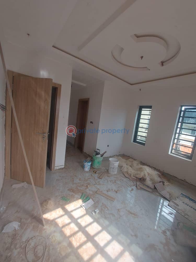 3 bedroom Block Of Flats For Sale Off College Road Ogba Ogba Lagos - 2