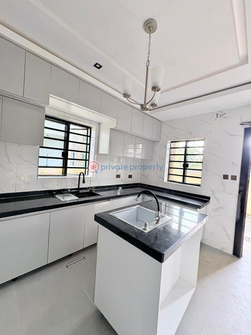 House For Sale Carlton Gate Estate , Akobo ,ibadan. Ibadan Oyo - 6
