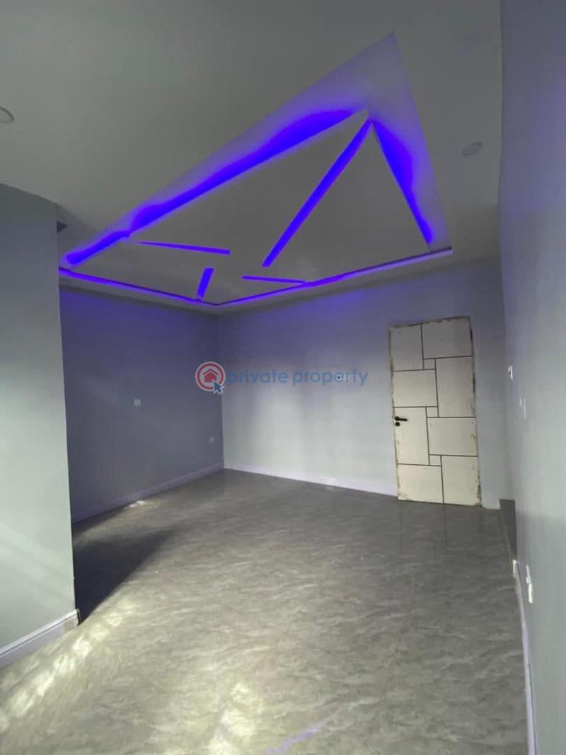 For sale:   *3bedroom bungalow* *1bedroom flat bq* - 10 3 bedroom Bungalow For Sale Ateere Akala Express Akala Express Ibadan Oyo - 10