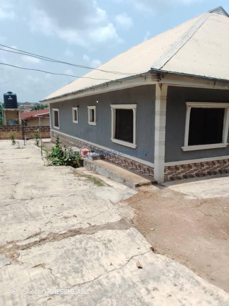 For sale  4 bedroom bungalow at bcj,apata, very close to bcj bus stop, on 2 plots - 1 4 bedroom Detached Bungalow For Sale Bcj Apata Apata Ibadan Oyo - 1