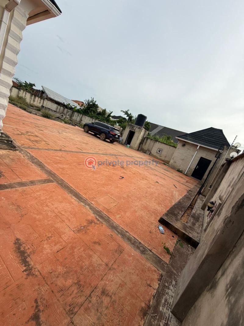 4 bedroom Bungalow For Sale Moganna Akala Express Ibadan Oyo - 7