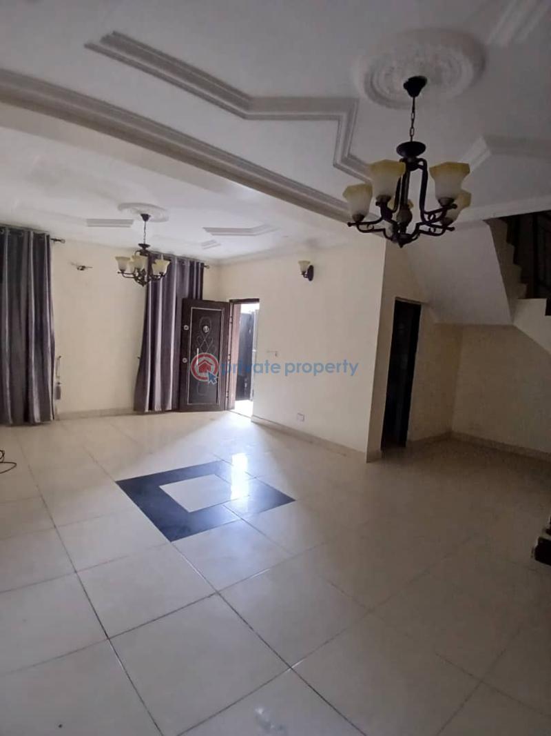4 bedroom Semi detached Duplex For Sale Estate Osapa Lekki Lagos - 2
