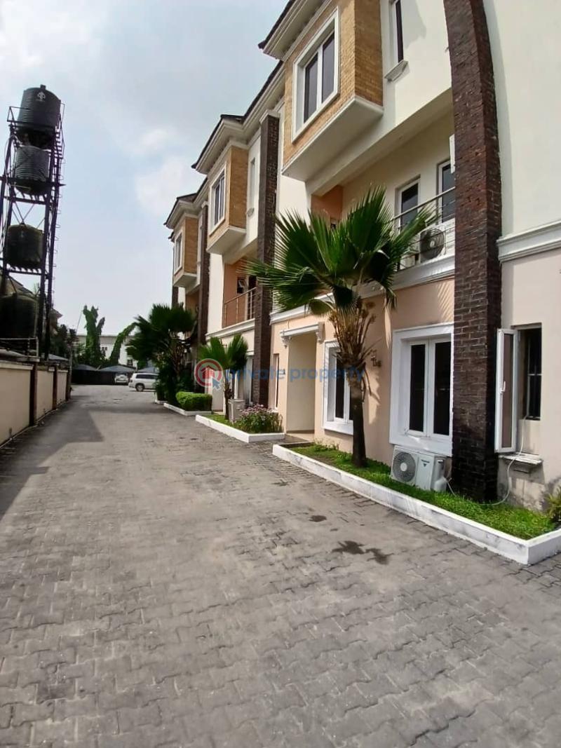 4 bedroom Semi detached Duplex For Sale Estate Osapa Lekki Lagos - 22