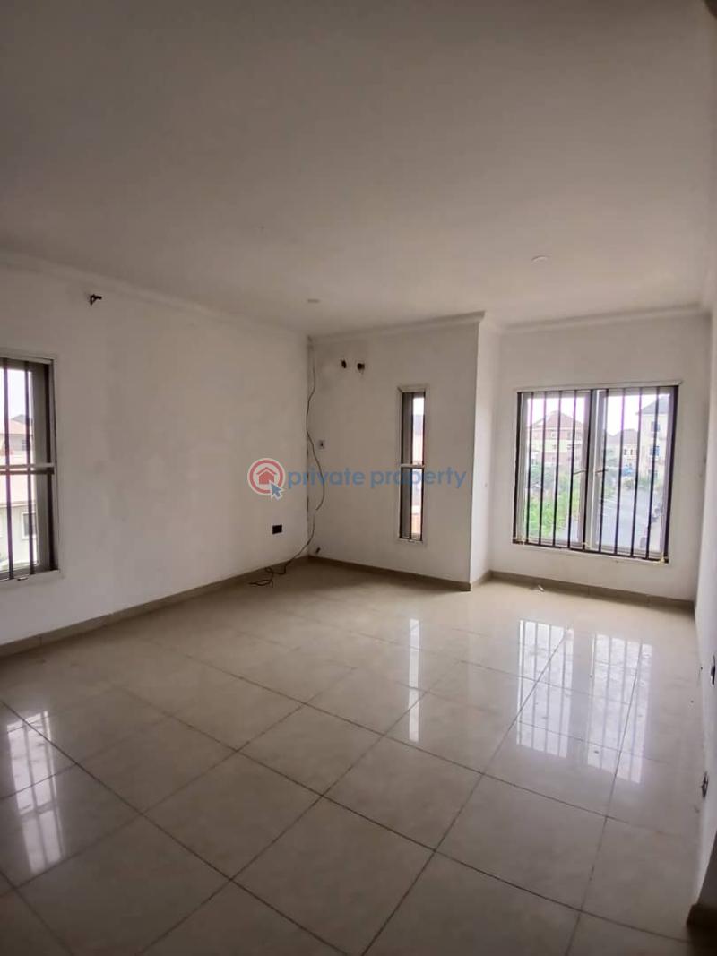 4 bedroom Semi detached Duplex For Sale Estate Osapa Lekki Lagos - 10