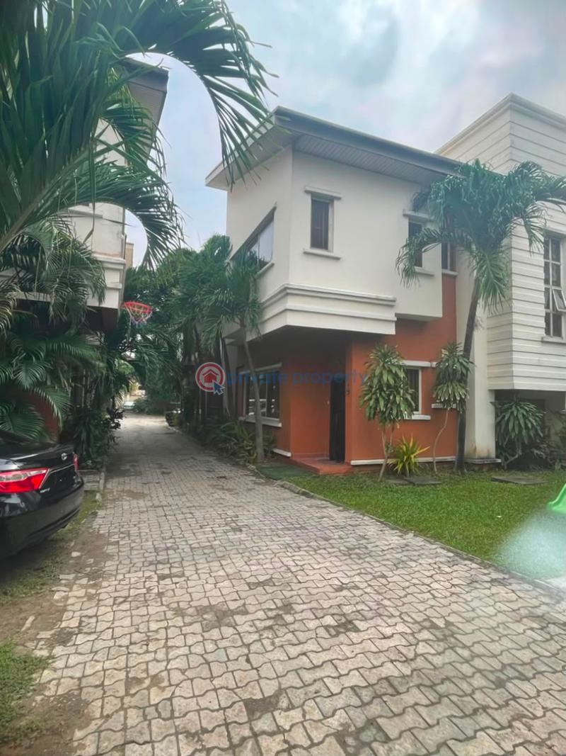 4 bedroom Detached Duplex For Sale Osapa Lekki Lagos