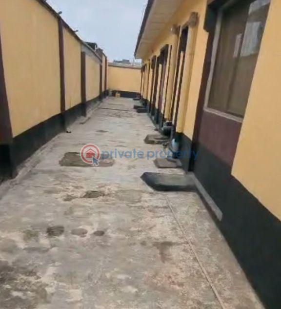 Flat & Apartment For Sale Governor's Road Ikotun Ikotun/Igando Lagos - 1