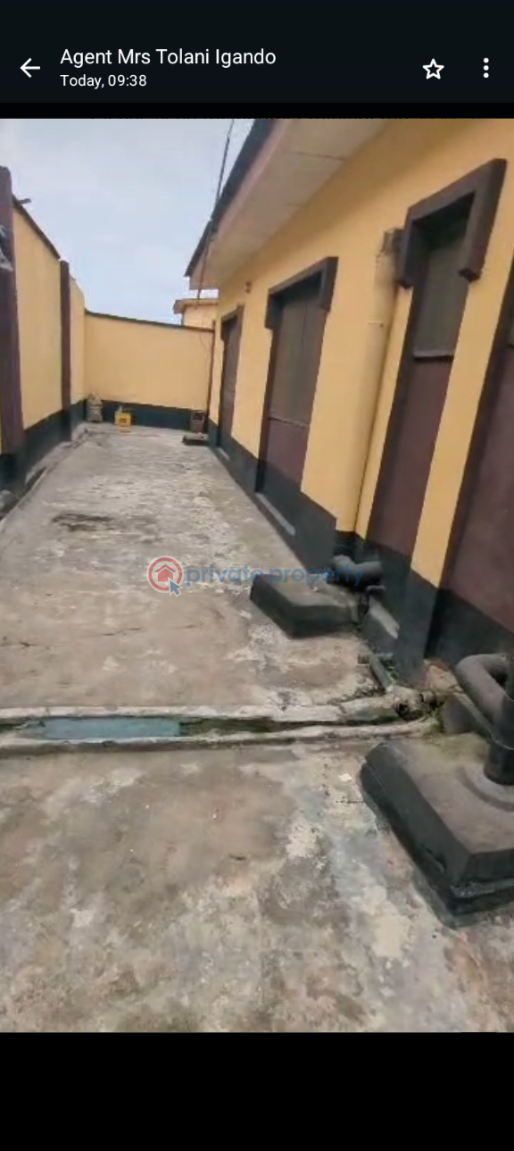 Flat & Apartment For Sale Governor's Road Ikotun Ikotun/Igando Lagos - 4