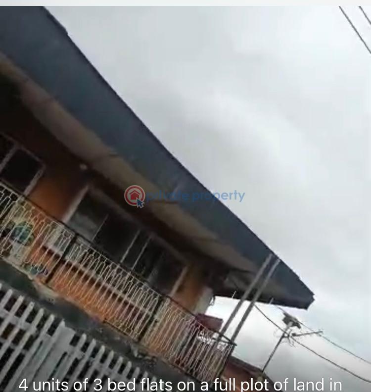 3 bedroom Block Of Flats For Sale Akoka Yaba Lagos - 2