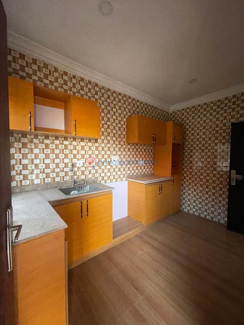 House For Sale Location: Abela Alagutan, Adekotun Street, Ibadan Ibadan Oyo - 5