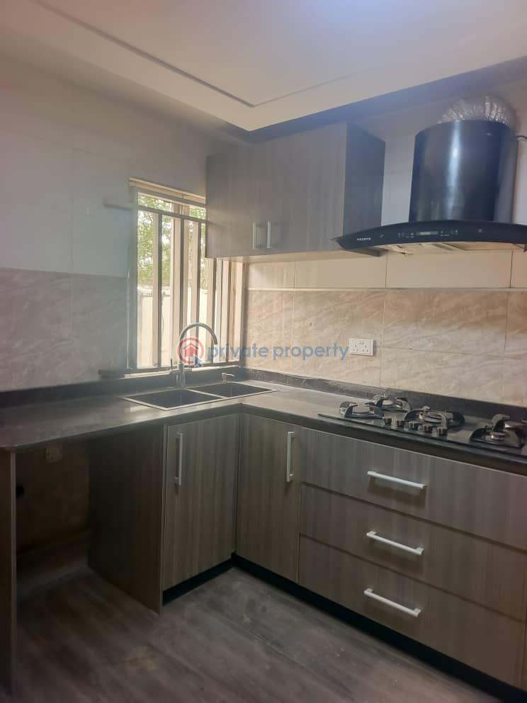 5 bedroom Semi detached Duplex For Sale Ogudu Gra Phase1 Pako Ogudu GRA Lagos - 4
