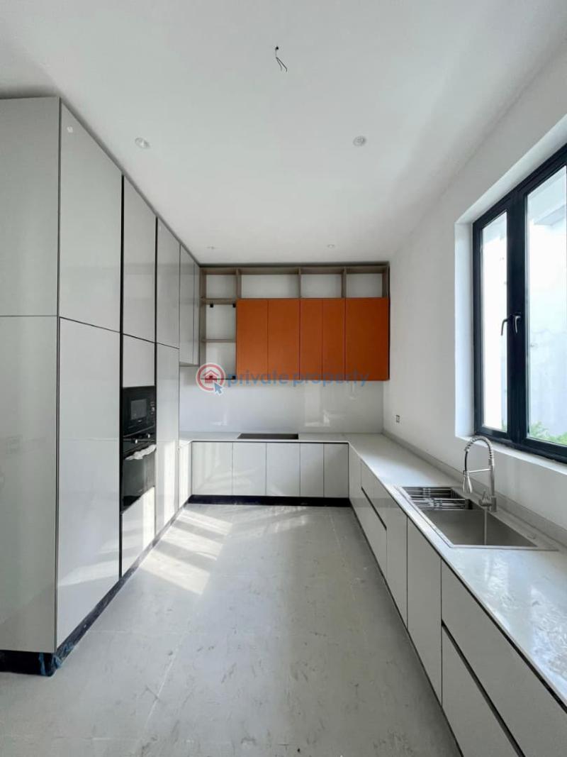 5 bedroom Detached Duplex For Sale Osapa Lekki Lagos - 11