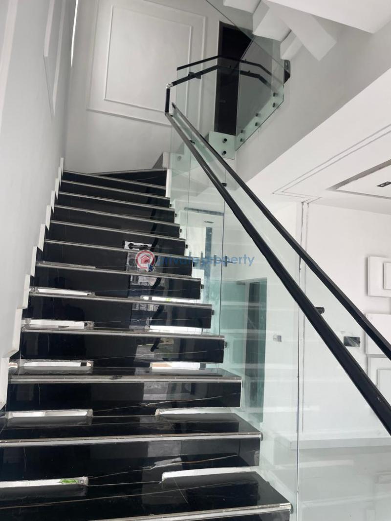 5 bedroom Detached Duplex For Sale Orch Road Lekki Lagos. Along Lekki Expressway Lagos - 8