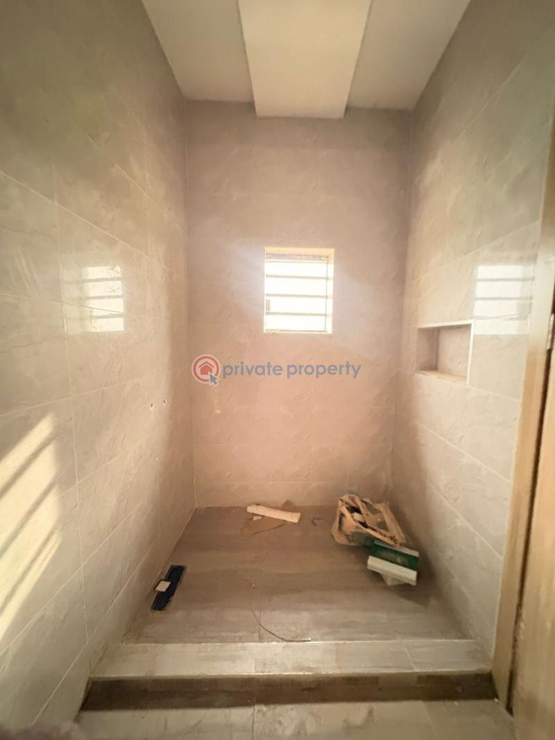 House For Sale New Garage, Challenge, Along Old Lagos/ijebu Expressway, Ibadan Ibadan Oyo - 12
