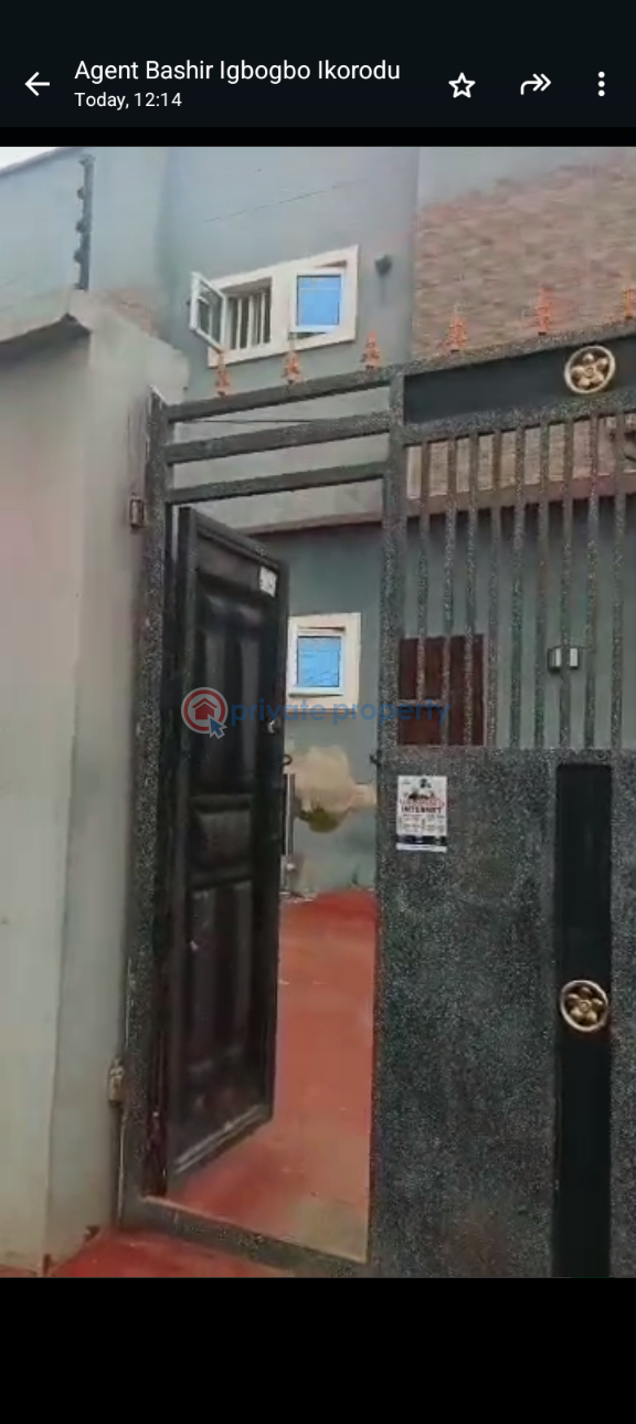 2 bedroom Block Of Flats For Sale Ikorodu Lagos - 8