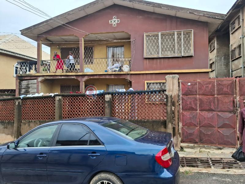 2 bedroom Maisonette For Sale Oke Itunu Mokola Ibadan Oyo