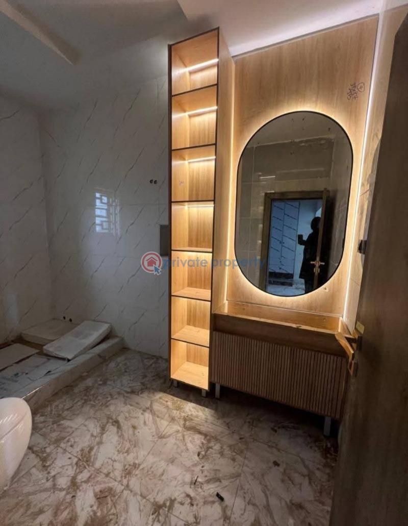 6 bedroom Maisonette For Sale Diplomatic Zone Katampe Ext. Abuja Phase 2  - 2