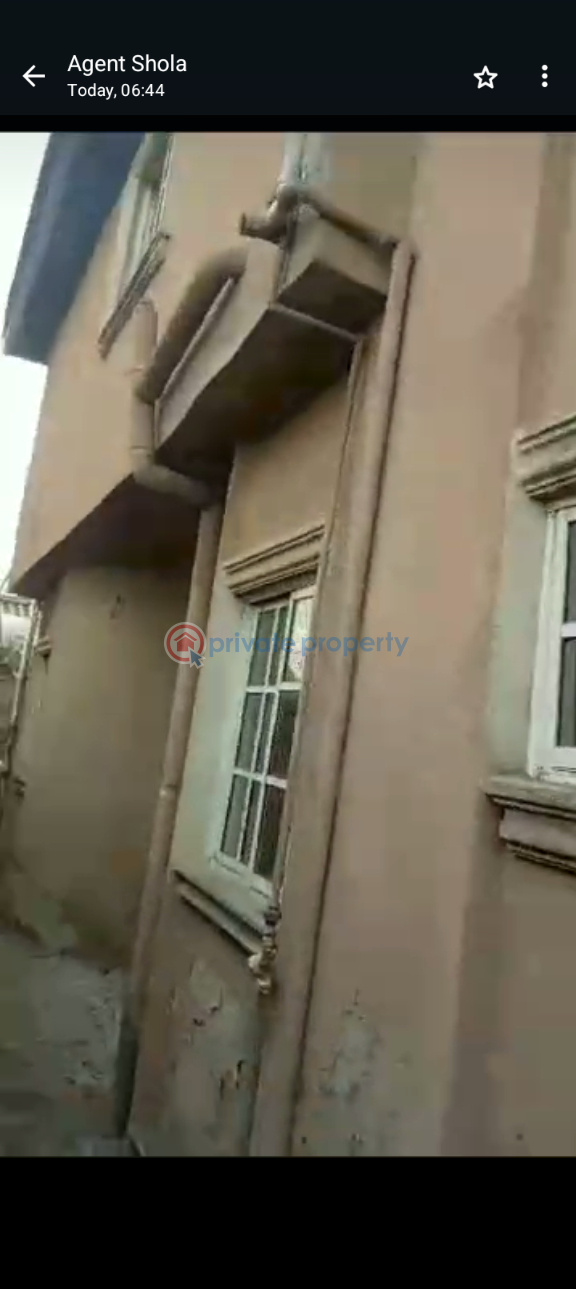 7 bedroom Duplex For Sale Ikorodu Lagos - 5