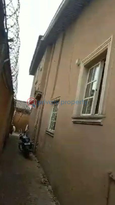 7 bedroom Duplex For Sale Ikorodu Lagos - 6